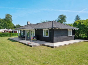 Holiday Home Heddi - 925m from the sea by Interhome in Gilleleje
